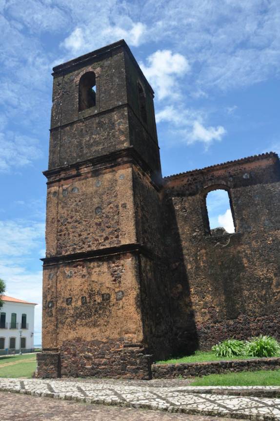 Ruínas da igreja de São Matias, em Alcântara - MA